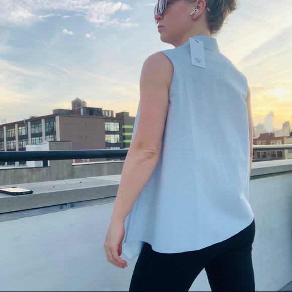 🚢 NWT BECKEN High-Low Sleeveless Blue Blouse - Picture 10 of 16